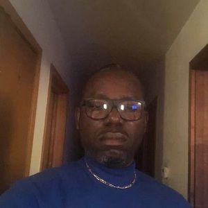 Meet your Posher, Massamba